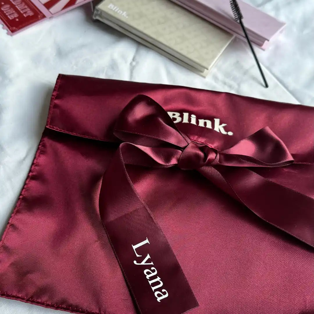 EDITION LIMITÉE - Trousse de toilette en satin